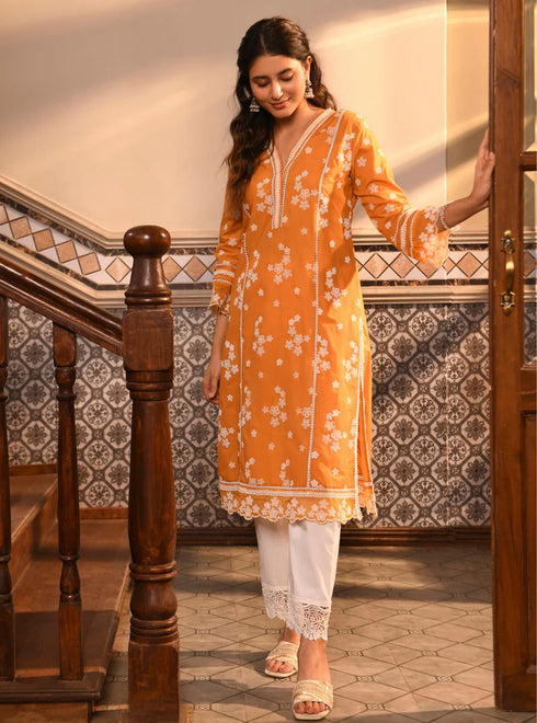 Malisa Kurta with Floral CHemical Lace Pants With Dupatta