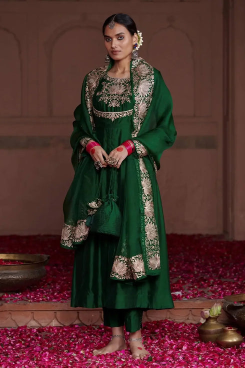 lotus mughal anarkali