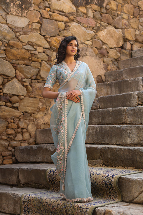 Vaayu Light Blue Phool Patti Saree Set