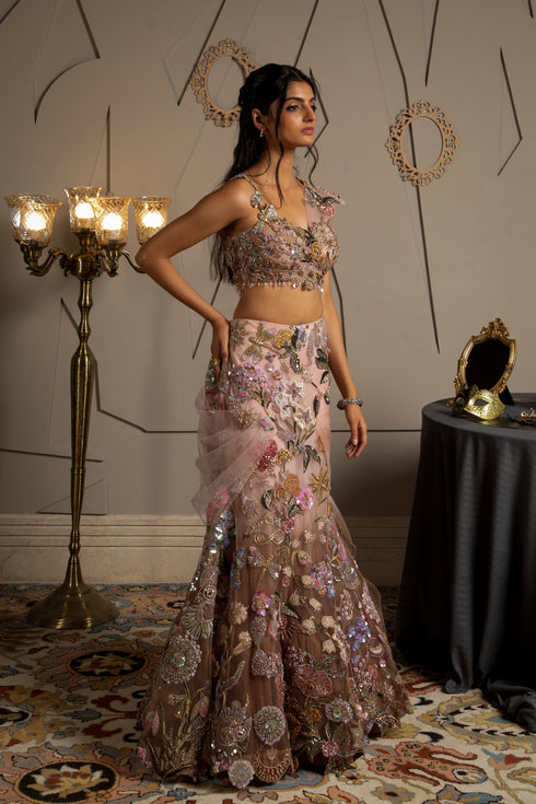 Aurora Lehenga