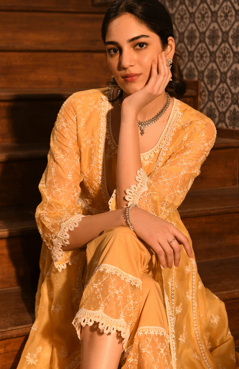 Nyla Set With Dupatta