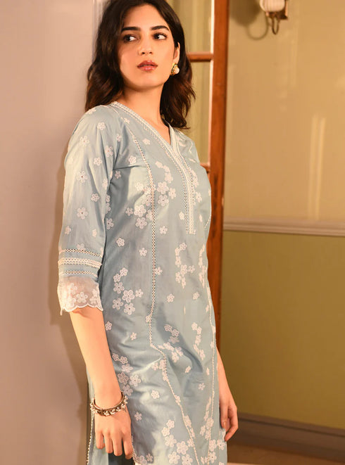 Malisa Kurta with Floral Chemical Lace Pants