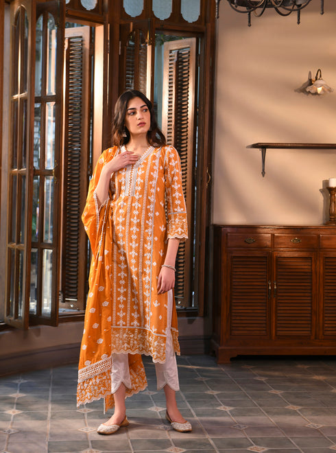 Arpina Kurta with Inverted V Hem Pants With Dupatta