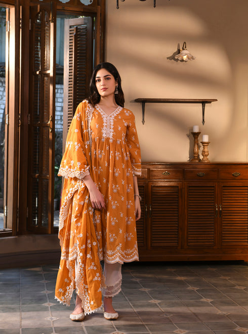 Afarin Anarkali Kurta with Round Hem Organza Panel Pants With Dupatta