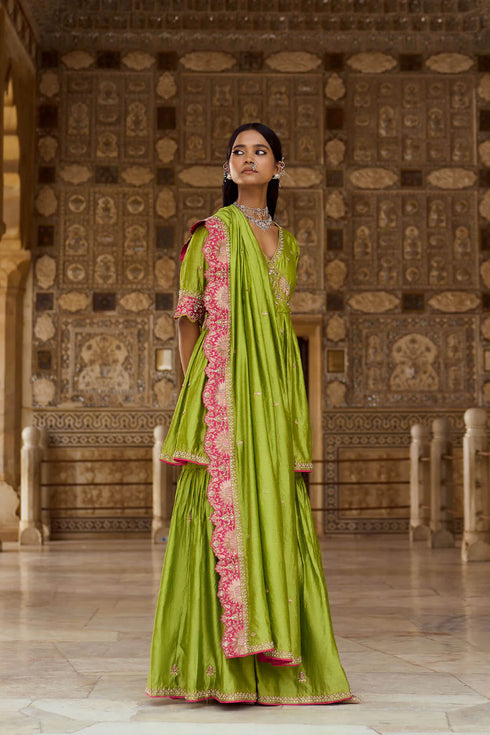 Surajmukhi Angrakha Sharara