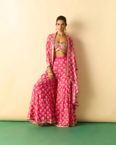 Dharika Cape Set