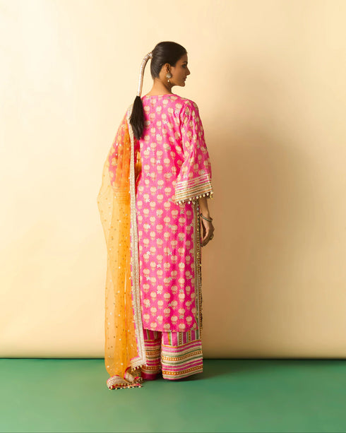Dwiti Kurta Set