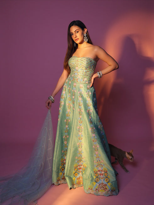 Amyra Dastur In Meher Flared Pants