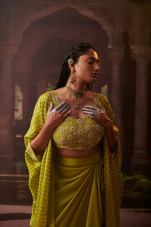 Rimjhim 3 Pc Bandhni Cape Set