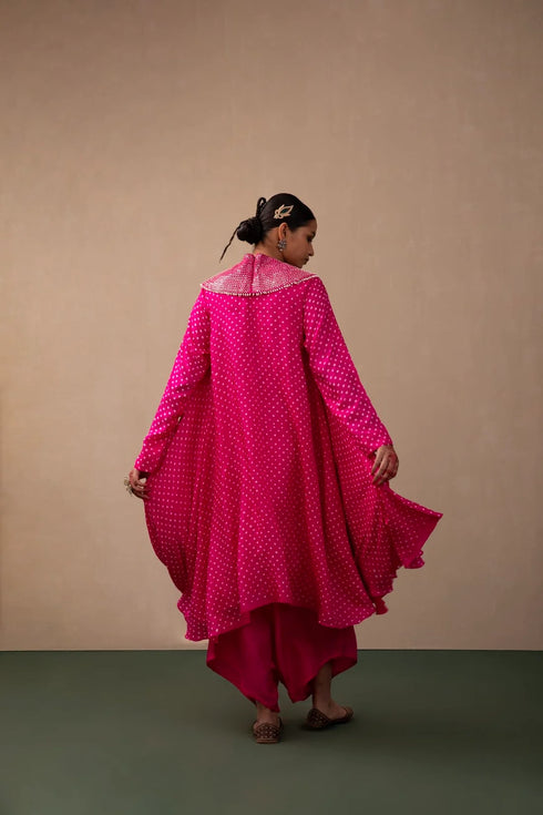 Bandhni Top With Mirror And Pearl Collar