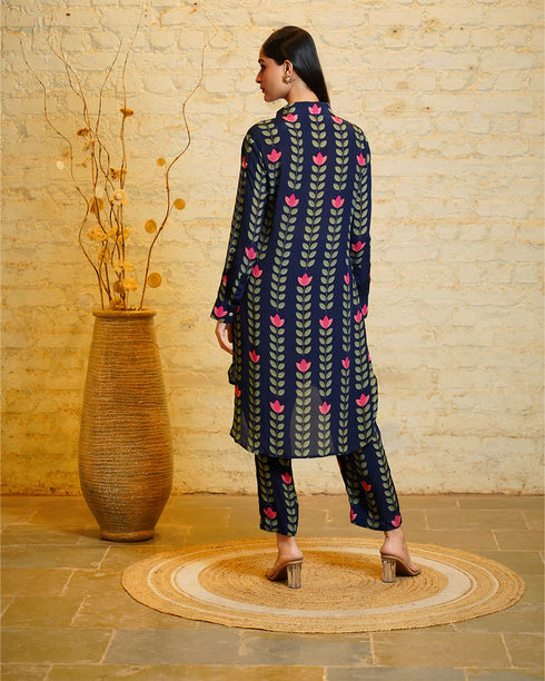 Sania Big Leaves Navy Blue