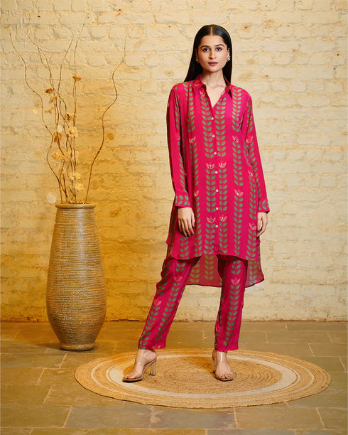 Sania Big Leaves Pink