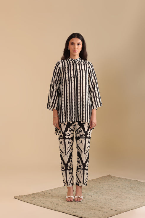 Naqsh Embellished Co-ord set