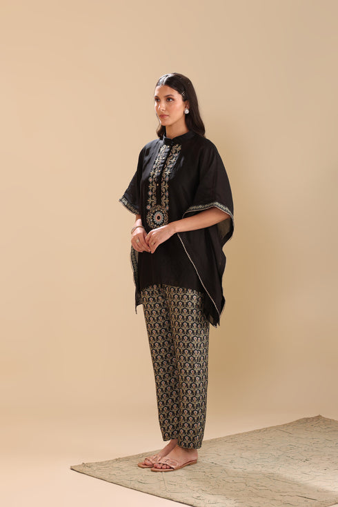 Eraya Embellished Kaftan Set