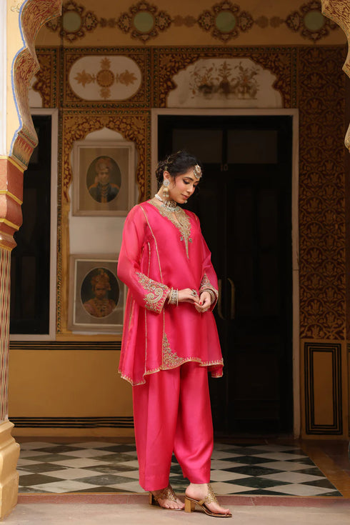 Ahista Pink Pheran Short Kurta Set