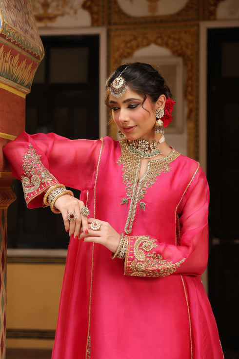 Ahista Pink Pheran Short Kurta Set