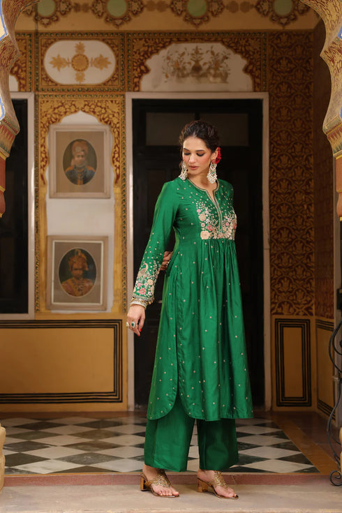 Ahista Green Mayur Applique Frockstyle Kurta Set