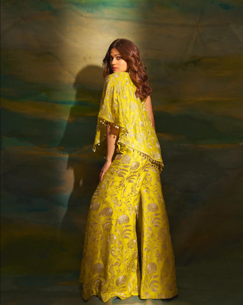 Golconda Arsh One Shoulder Set