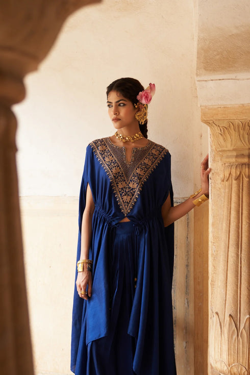 Kamal Ki Kadhai Cape Set