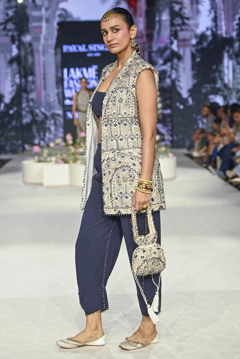 Off White Embroidered Sleevless Blazer And Black Ballon Pant