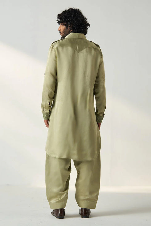 Rihaan Pathani Set