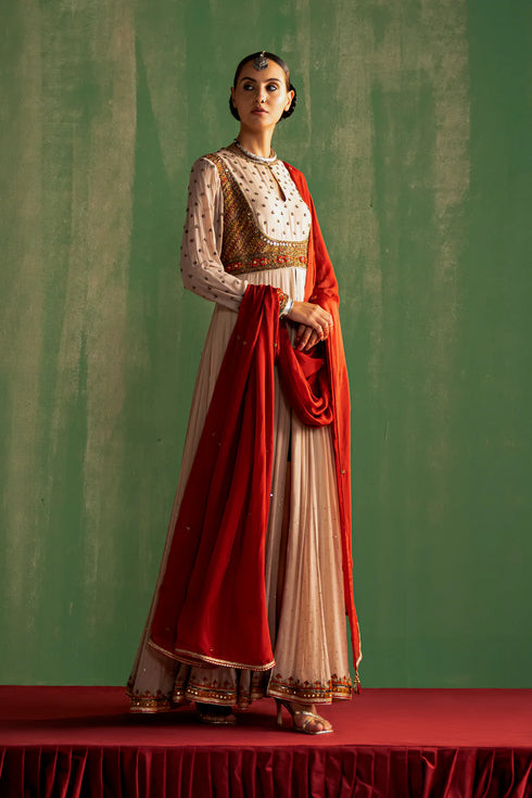 Charvi Snow White Pink Anarkali Set