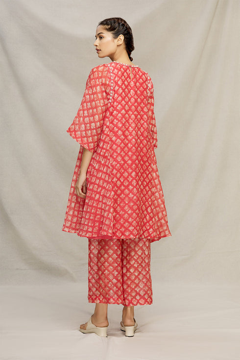 Chanderi batik with threadwork embroidery