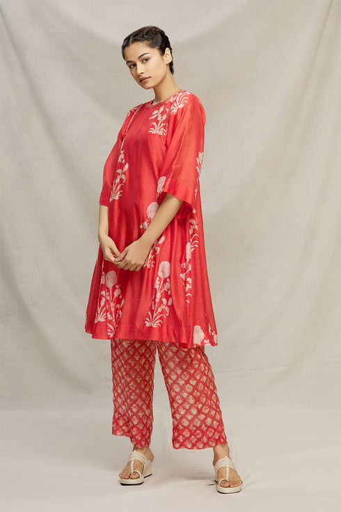 Chanderi batik kurta set with aari embroidery