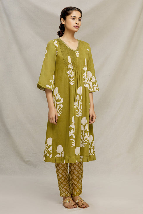 Batik cotton satin kurta set with threadwork neck