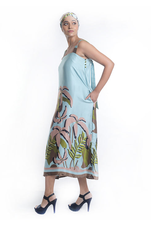 Floral printed dress with french knot embroidery detailing