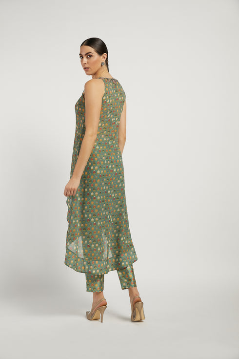 Green navrattan booti carpet kurta set